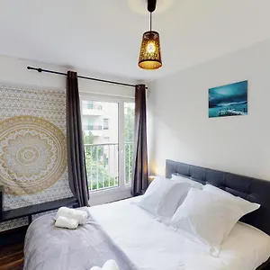 le-berthollet-9-appartement-renove-1-chambre-a-2-pas-du.hotels-rhonealpes.com/