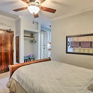 saint-thomas-condo-w-ocean-views-walk-to-beach.comcaribbean.com/
